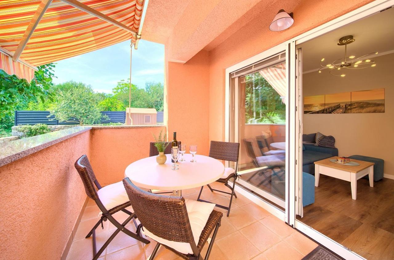 Apartman Bor Krk คิร์ก ภายนอก รูปภาพ